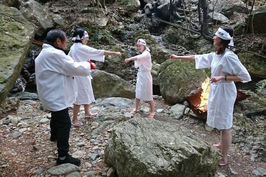 Shirataki Takigyo Waterfall Meditation Experience in Toba