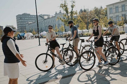 Private City Bike Tour of Vilnius Highlights