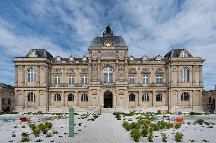 Amiens: Self-Guided City Walking Tour with Audio Guide 