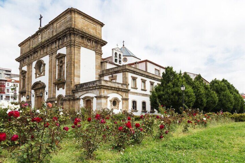 Private Historical and Cultural Tour in Ferrol with Beer or Wine