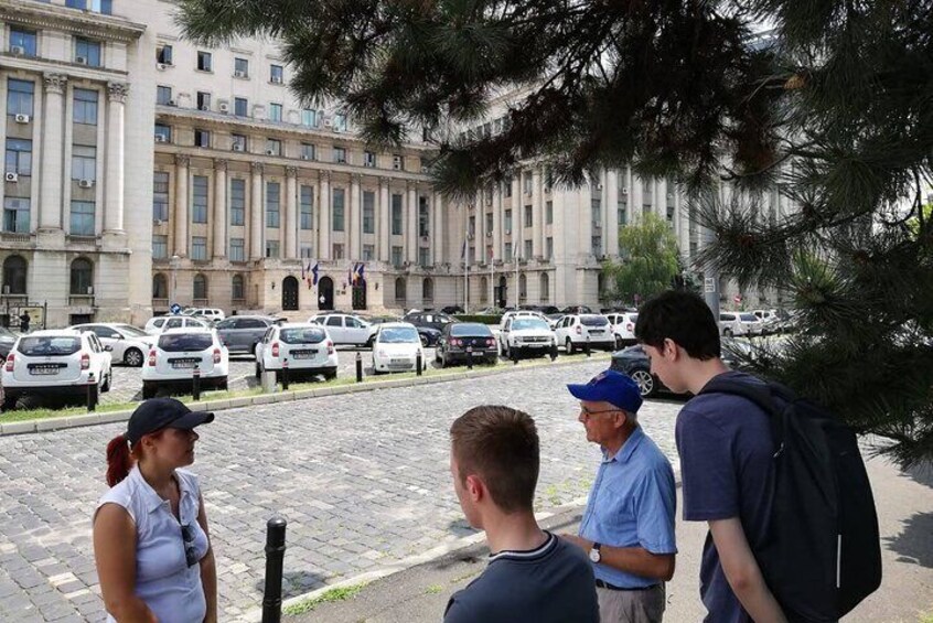 3 Hours Private Tour in Bucharest: The Real Tour of Communism
