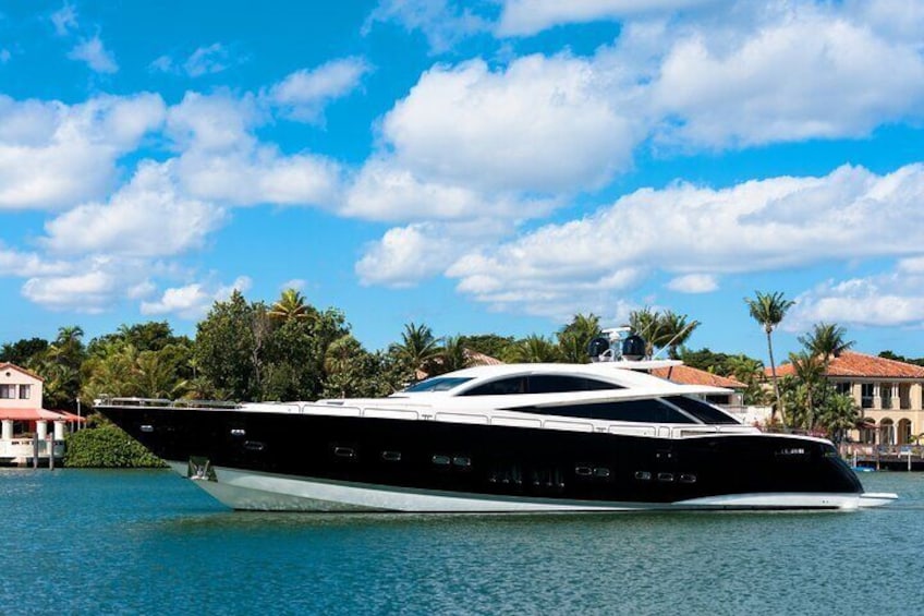Miami Boat Tour - Celebrity Homes & Millionaire Mansions