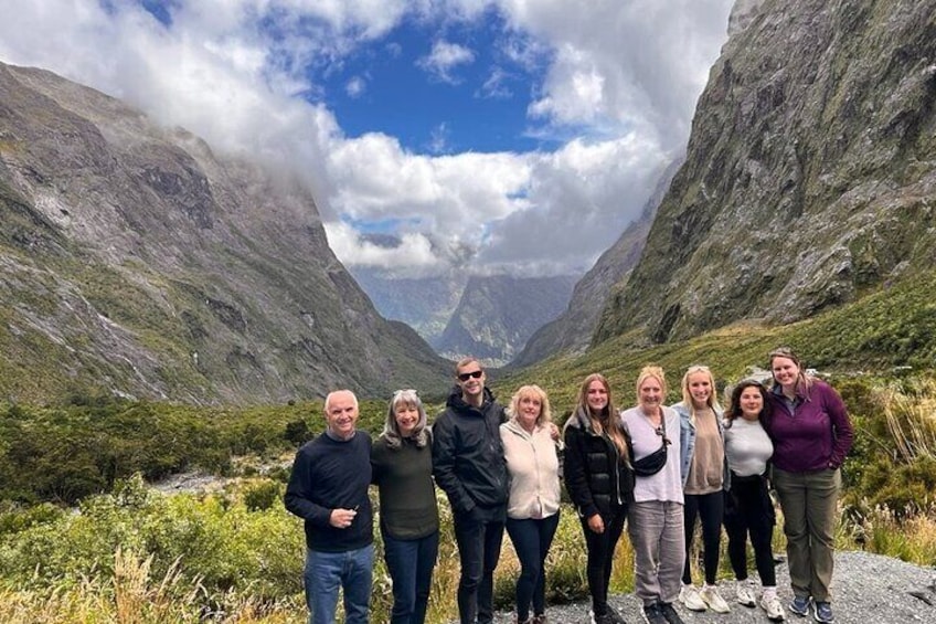 Milford Sound Tour - Photo Stop