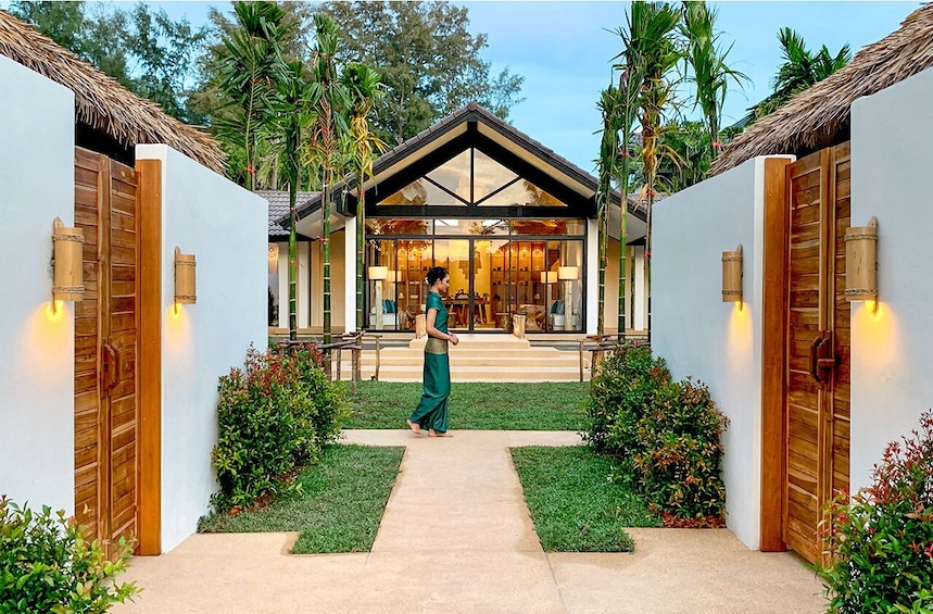 Oasis Tropical Retreat Spa in Phuket