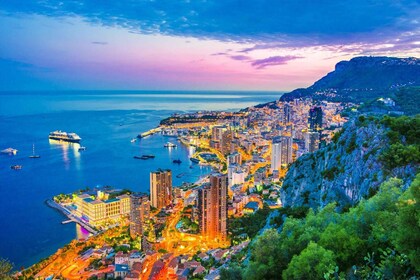 Monaco och Monte-Carlo by Night med privat chaufför/guide