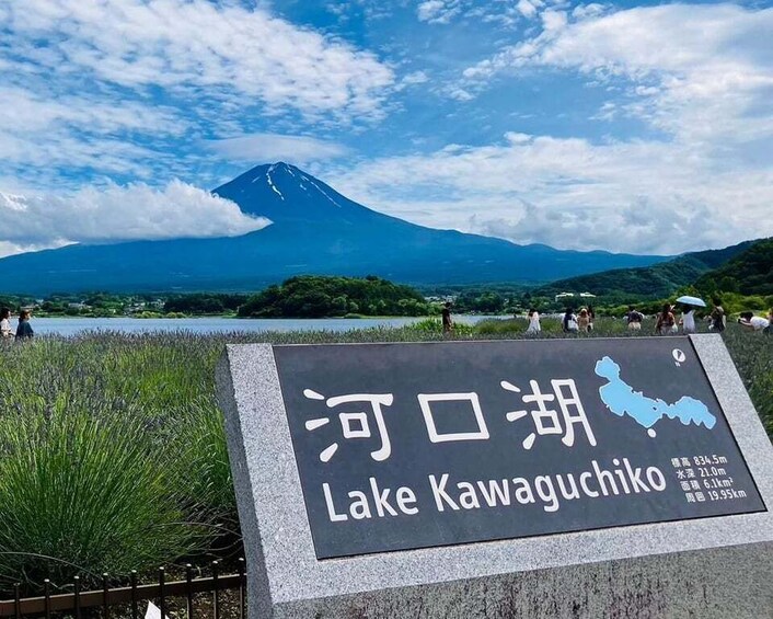 Picture 10 for Activity Tokyo: Mount Fuji and Lake Kawaguchi Scenic 1-Day Bus Tour