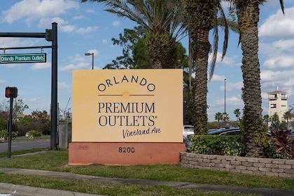 Private Shopping Tour from Orlando to Orlando Vineland Outlets