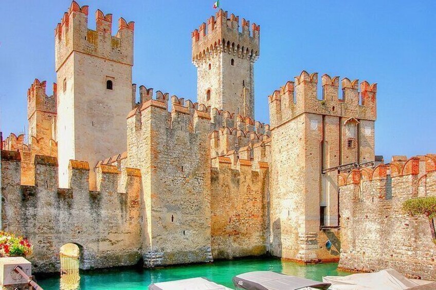 Private Tour from Venice to Verona and Sirmione with Local Driver