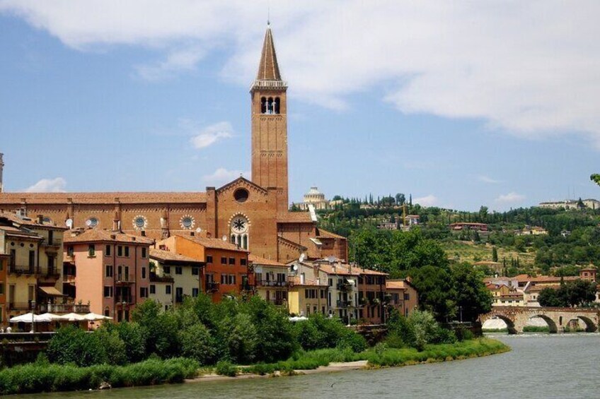 Private Tour from Venice to Verona and Sirmione with Local Driver