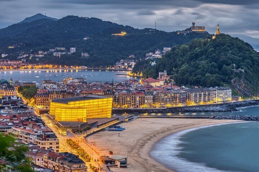 2-Hour Private Tour in San Sebastian