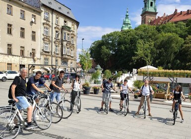 Krakow: Multilingual Tour On Electric Bikes