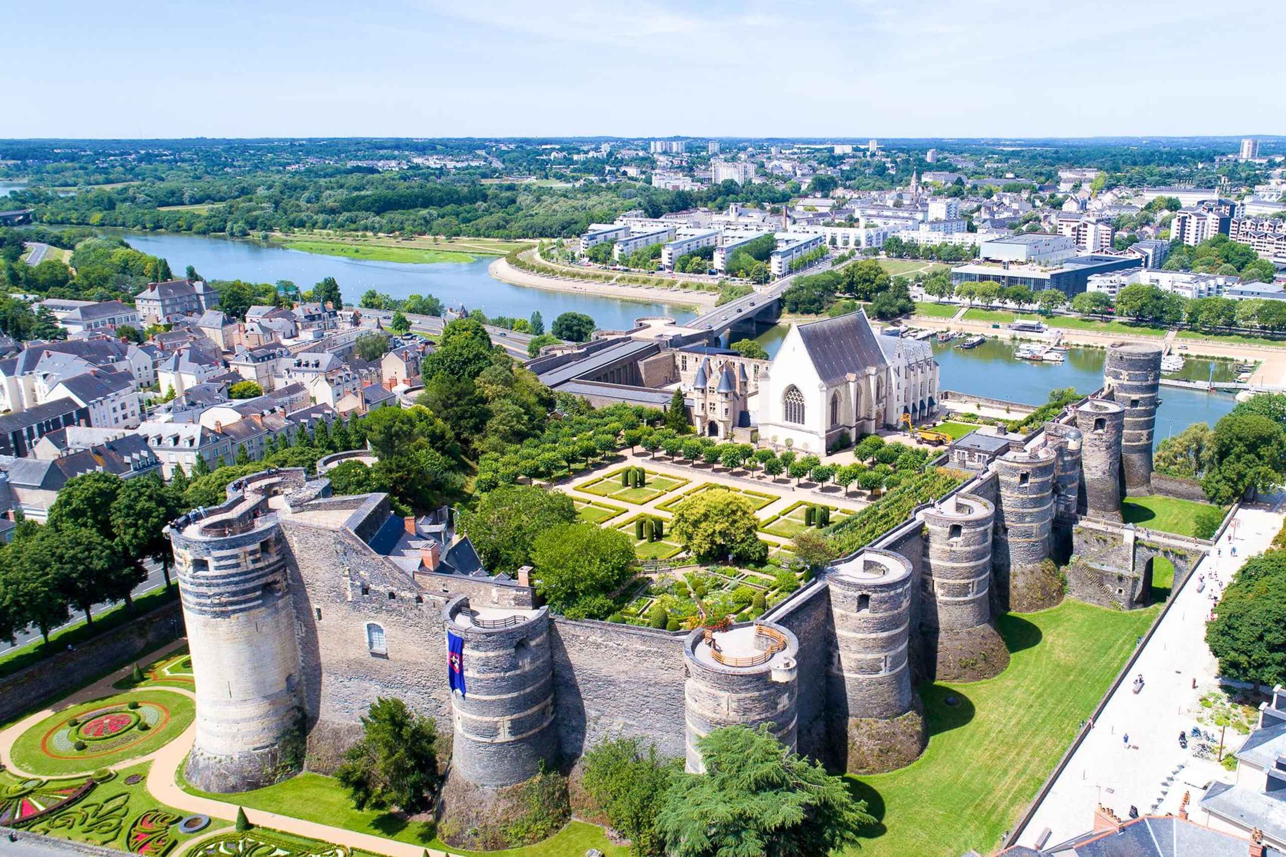 Angers: Château d'Angers Entrance Ticket