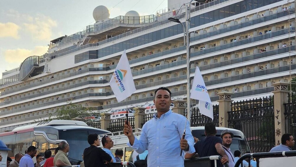 From Alexandria Port: Giza Pyramid & Egyptian Museum