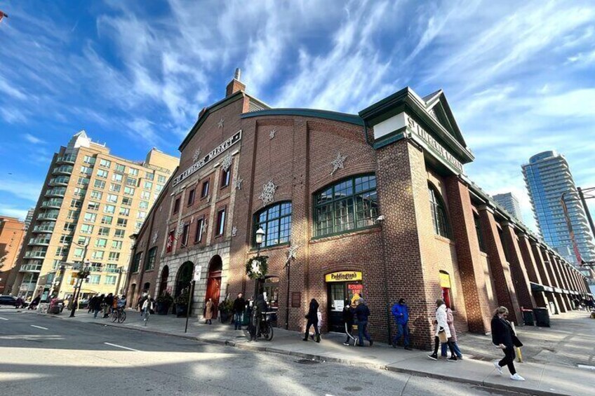 Private Walking Tour in Toronto 