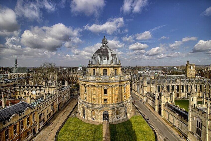 Full Day Private Tour from London to Oxford Cotswold Shakespeare