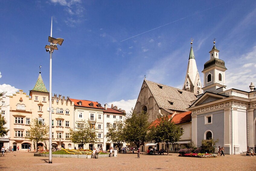 7-Days Alpine Adventure: Venice, Dolomites & Alps Escapade