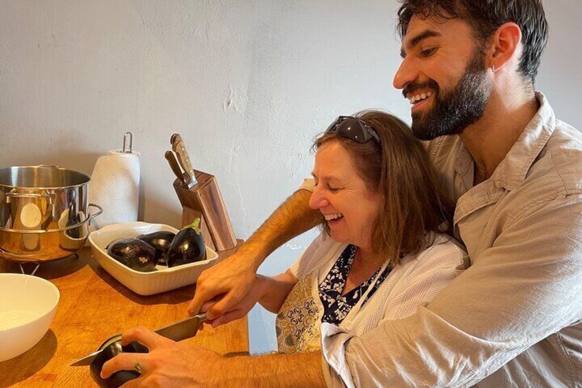 Venice: Exclusive Cooking Class and Guitar Concert at Francesco's