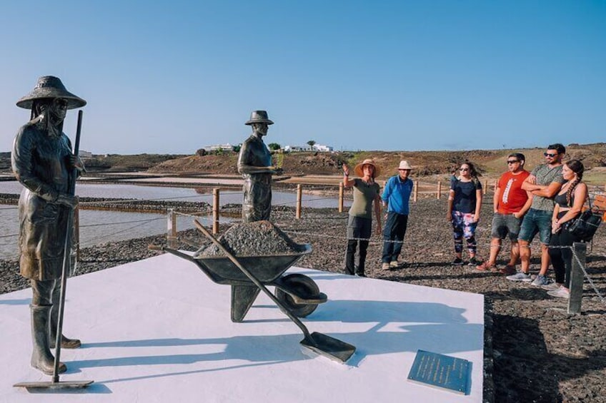 Guided tour in Salinas de Janubio