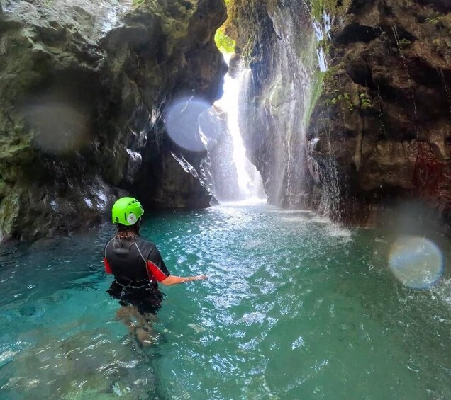 Kourtaliotiko Gorge: Guided River Adventure Trek with Lunch