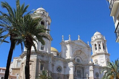 Legends of Cádiz: Self-Guided History Puzzle Adventure