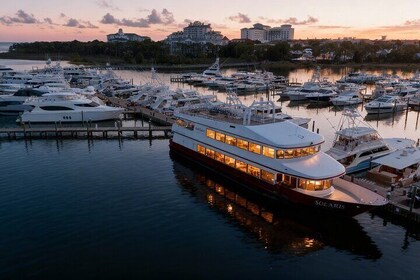 3 Hour Destin Dinner Cruise: Solaris Yacht in Miramar Beach
