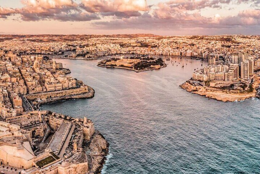  90-minute Cruise around Malta's Harbours and Creeks from Sliema