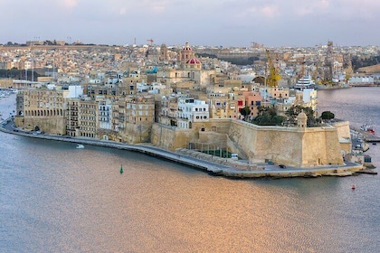 90-minute Cruise around Malta's Harbours and Creeks from Sliema