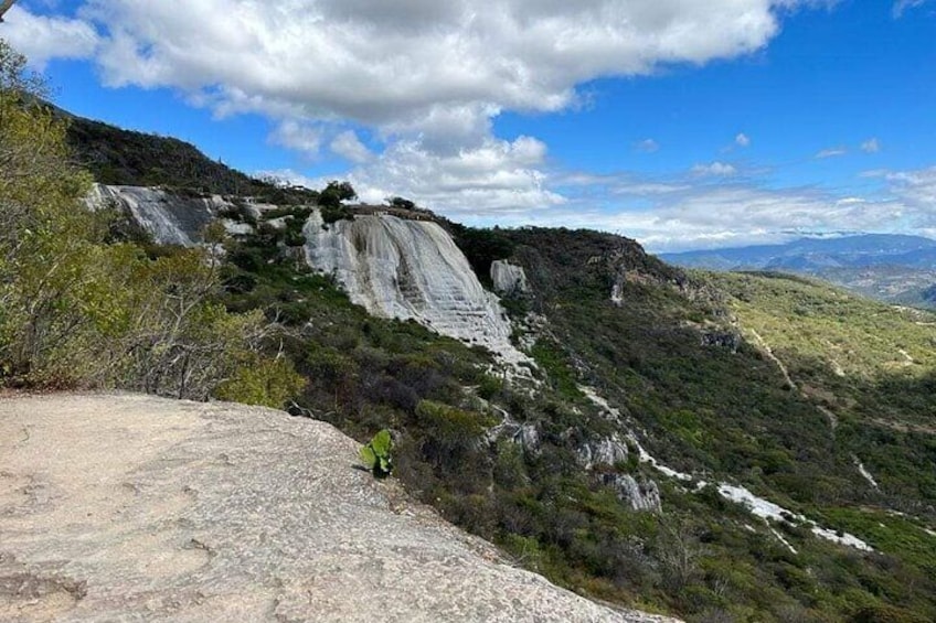 Hierve El Agua & Mitla Private Tour with Lunch in Maguey Fields