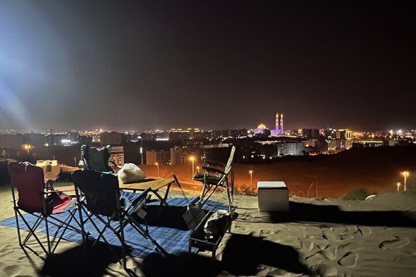 3 hours Traditional Omani Dinner in Muscat Desert Sands