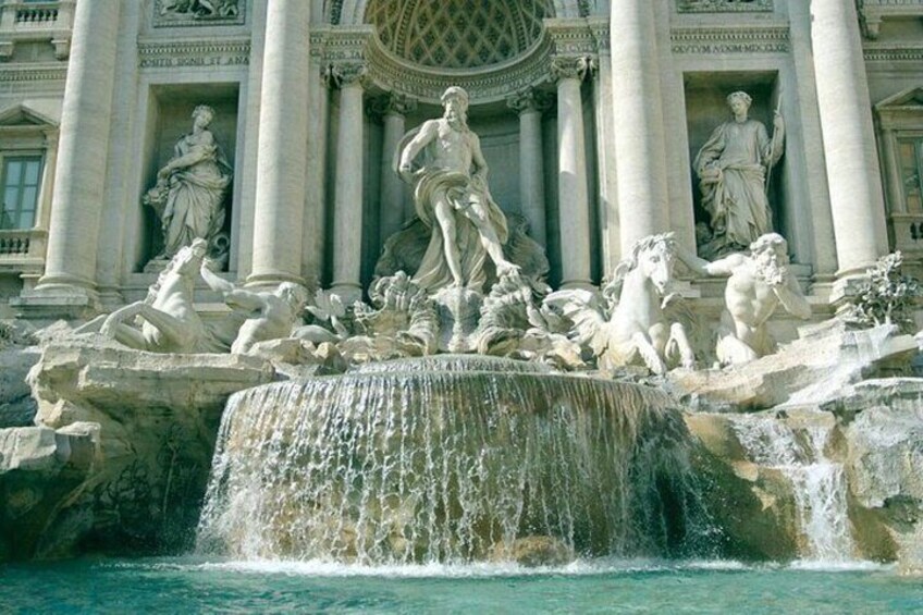 From Gods to Bones Pantheon and Capuchin Crypt walking tour