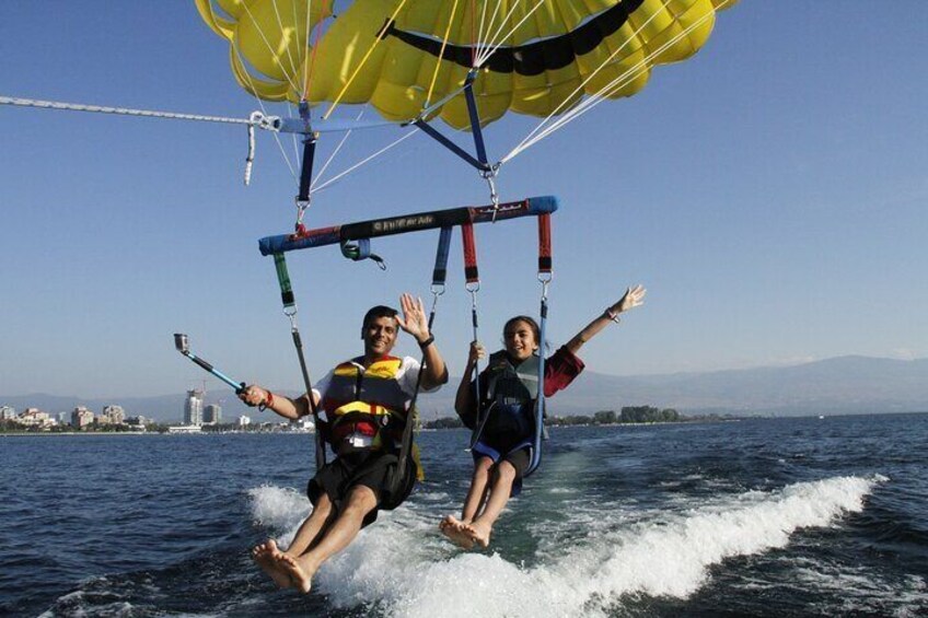 Early Bird Parasailing Experience in Kelowna