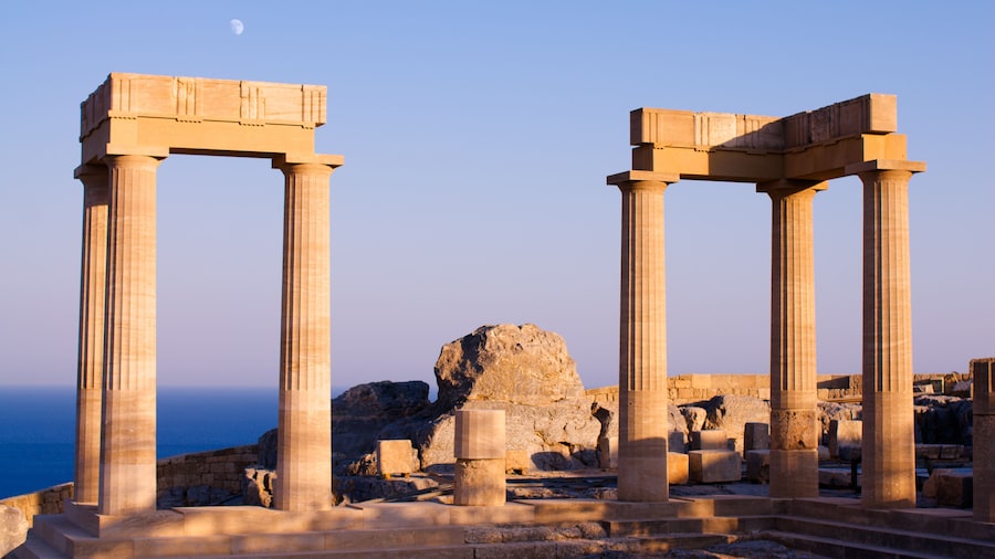 Rhodes: Ancient Lindos Acropolis Regular Ticket with Opltional Audio Guide