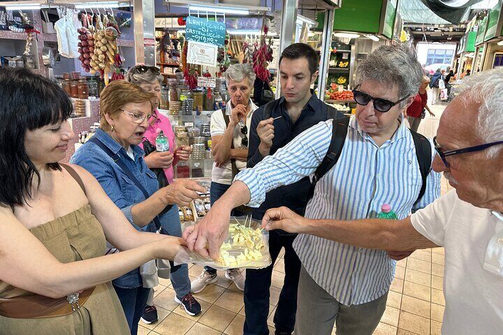 Vatican Quarter and Farmers Market Food Wine and Sightseeing Tour