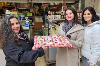 Vatican Quarter and Trionfale Farmers Market Food and Wine Tour