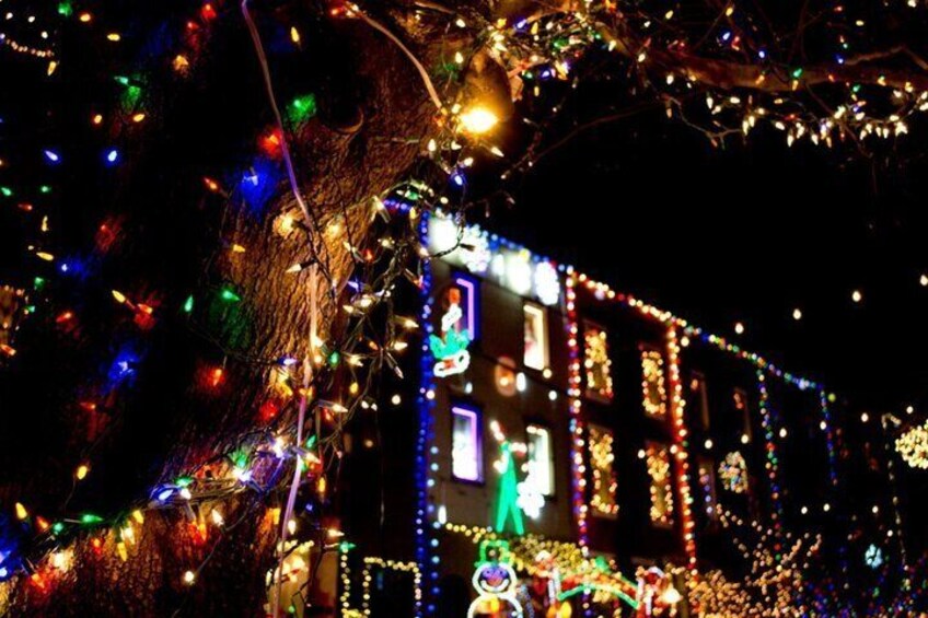 Philadelphia Holiday Lights Private 2-3 Hour Driving Tour