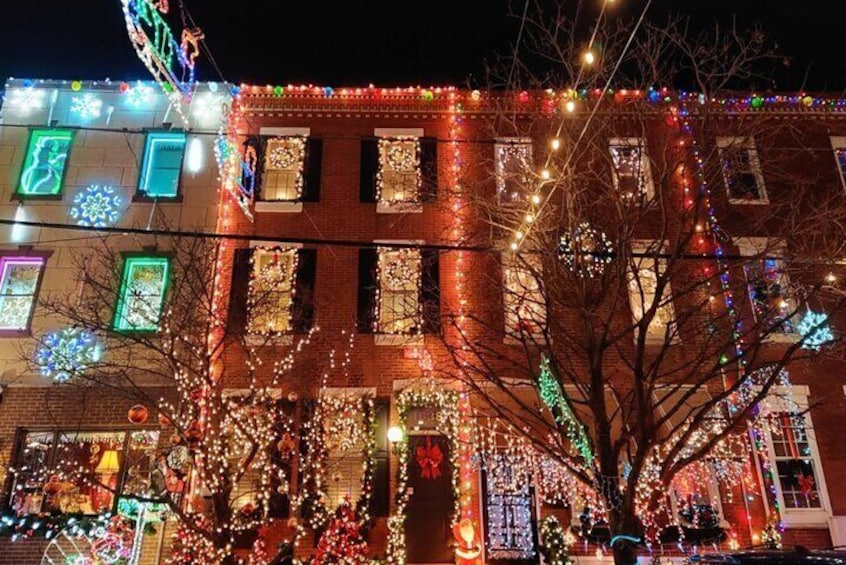 Philadelphia Holiday Lights Private 2-3 Hour Driving Tour