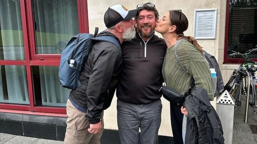 Yes you can Kiss the Driver