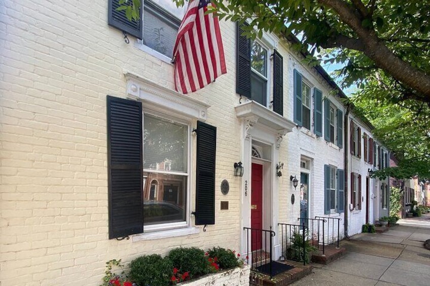 Self Guided Walking Tour in Old Town Historic Alexandria 