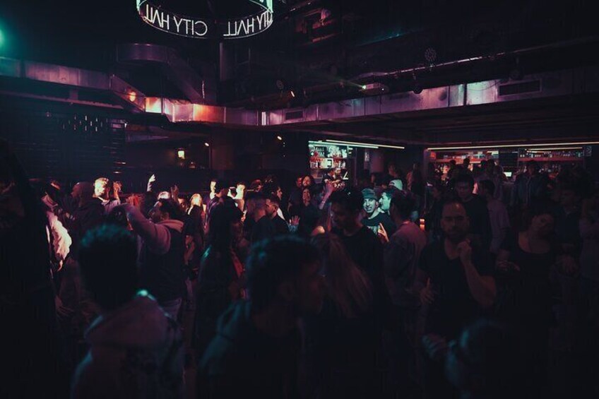 Pub Crawl + Karaoke + 2bars + VIP Club Entry By Party Animals BCN