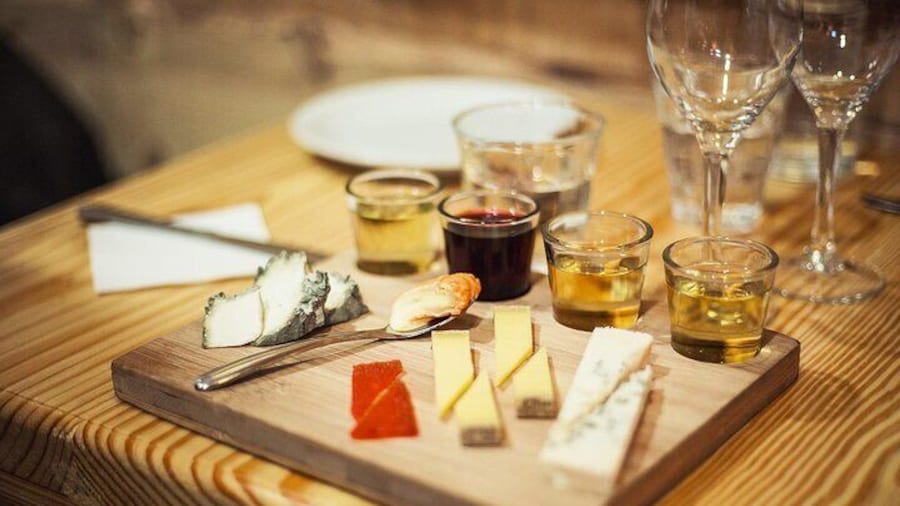 Taste the Hudson Valley with Gourmet Beacon Food Tour