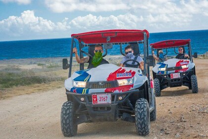 Tur Pulau UTV pagi hari di Aruba.