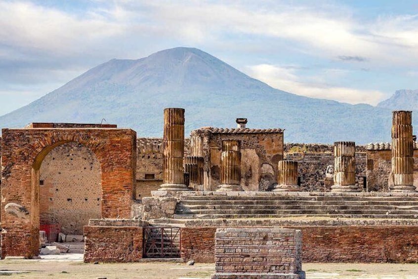 Pompeii, Vesuvius & Wine Tasting