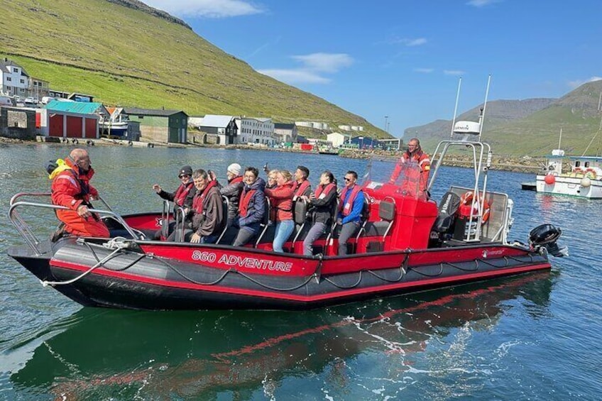 Our newest boat Rimil III ready to depart from Sørvágur boat marina.