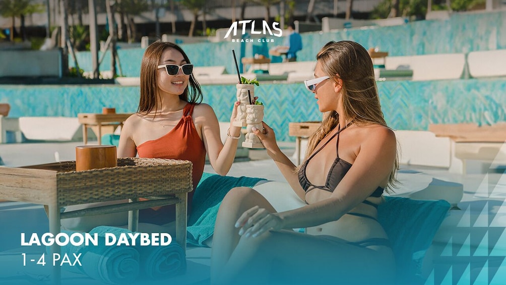 Daybed & Sofa Atlas Beach Club