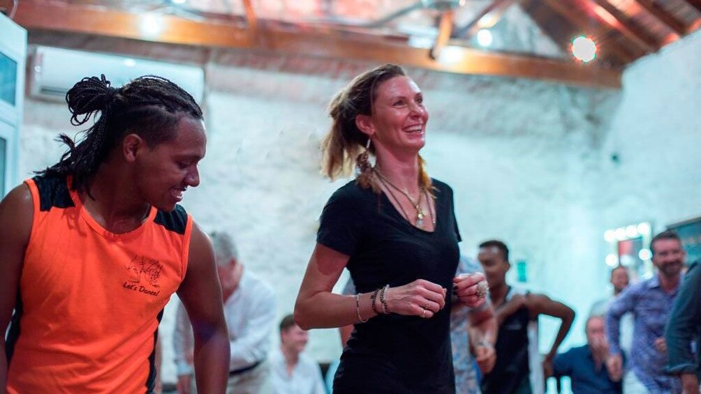 Salsa dance class in Cartagena
