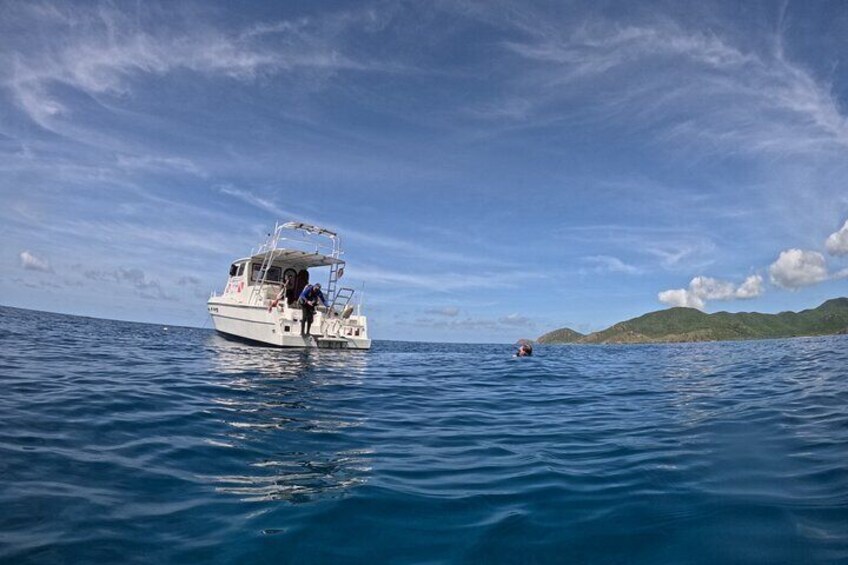 DiveCarib Boat (Antigua)