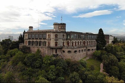 Entrance to the National Museum of History Castillo de Chapultepec