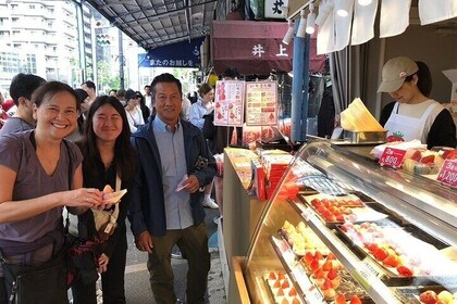 Fra sjøen til Chopsticks Tsukiji Market Food Tour av lokale eksperter