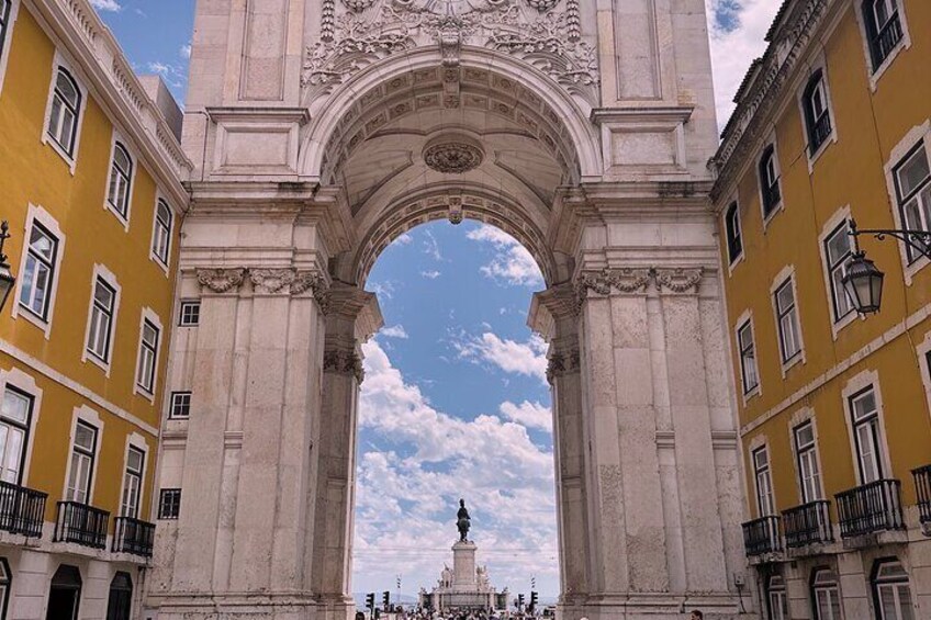 Portuguese Food & Drinks Tour in Lisbon 