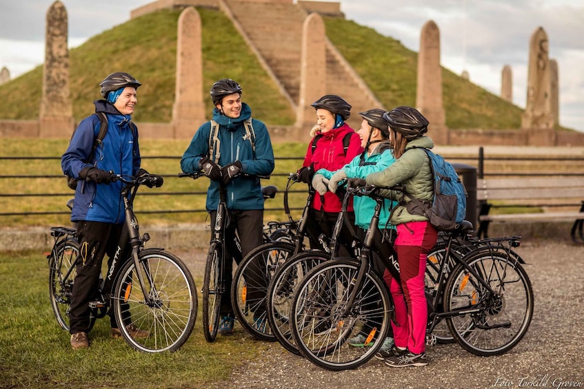 Haugesund: Guided EL-Bike tour in the city